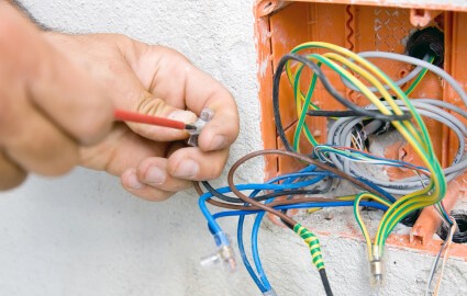 Как провести электропроводку в доме — пошаговая инструкция